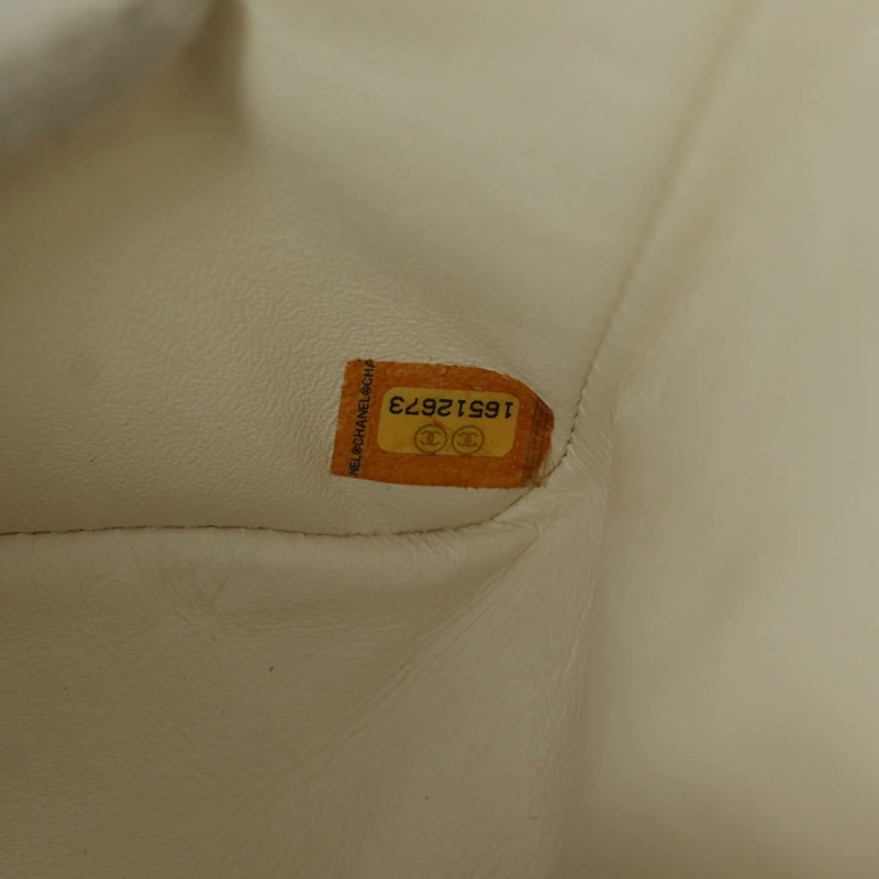 【日本直送】香奈兒 Matelasse 2.55 雙蓋鏈條包 白色皮革 CC Auth ARZ713V-26