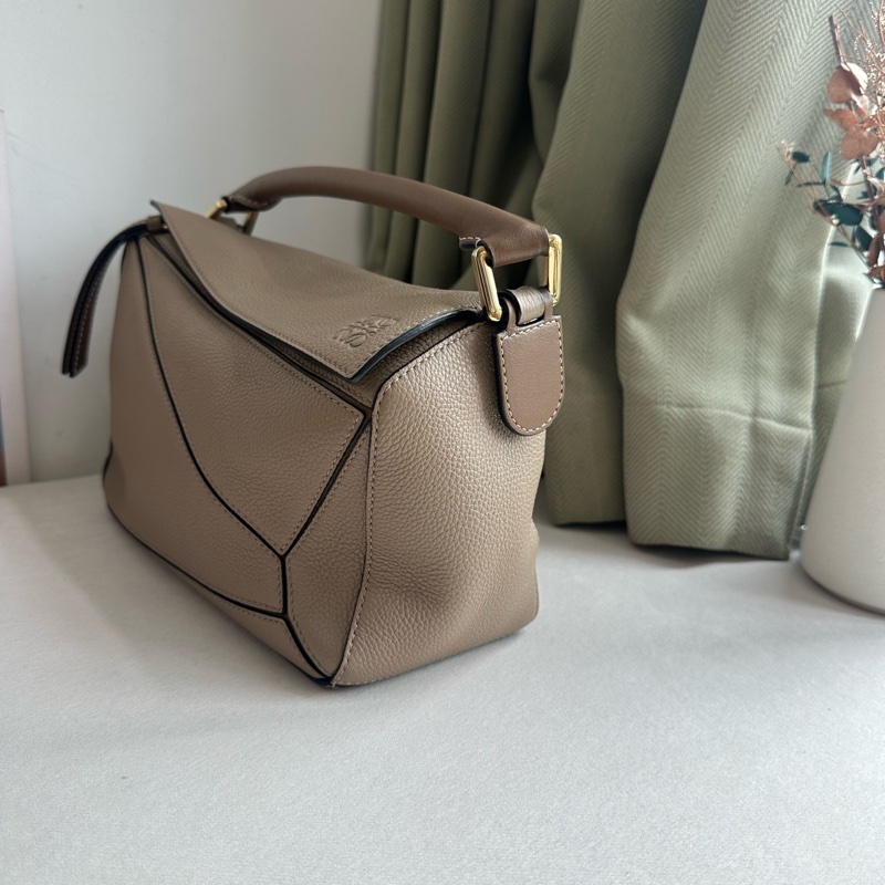 Loewe/羅意威 puzzle幾何包小號沙色 20年編碼 尺寸：24*16cm-3