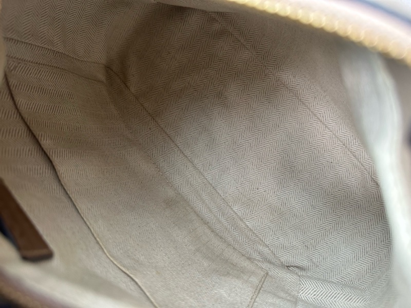 Loewe/羅意威 puzzle幾何包小號沙色 20年編碼 尺寸：24*16cm-5