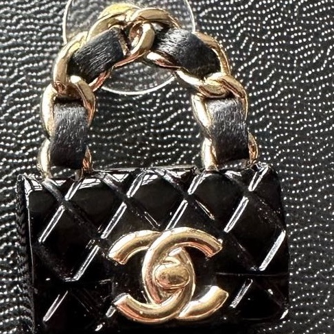 CHANEL香奈兒小書包款耳釘，23年  無附件-5