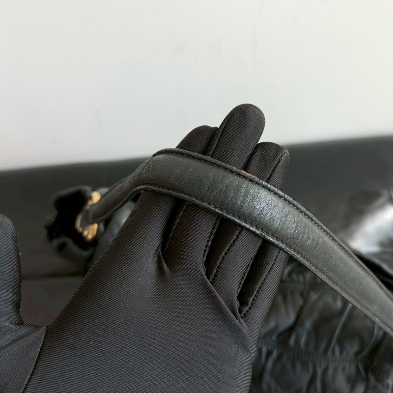 🏷Prada羊皮肩背包-8