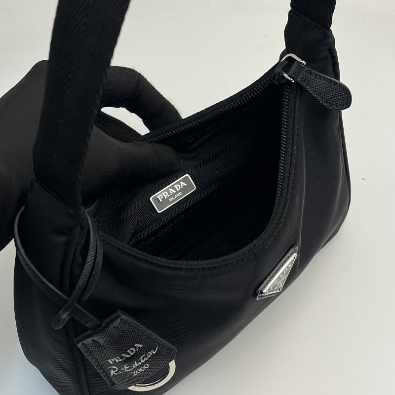 🏷Prada hobo2000-7
