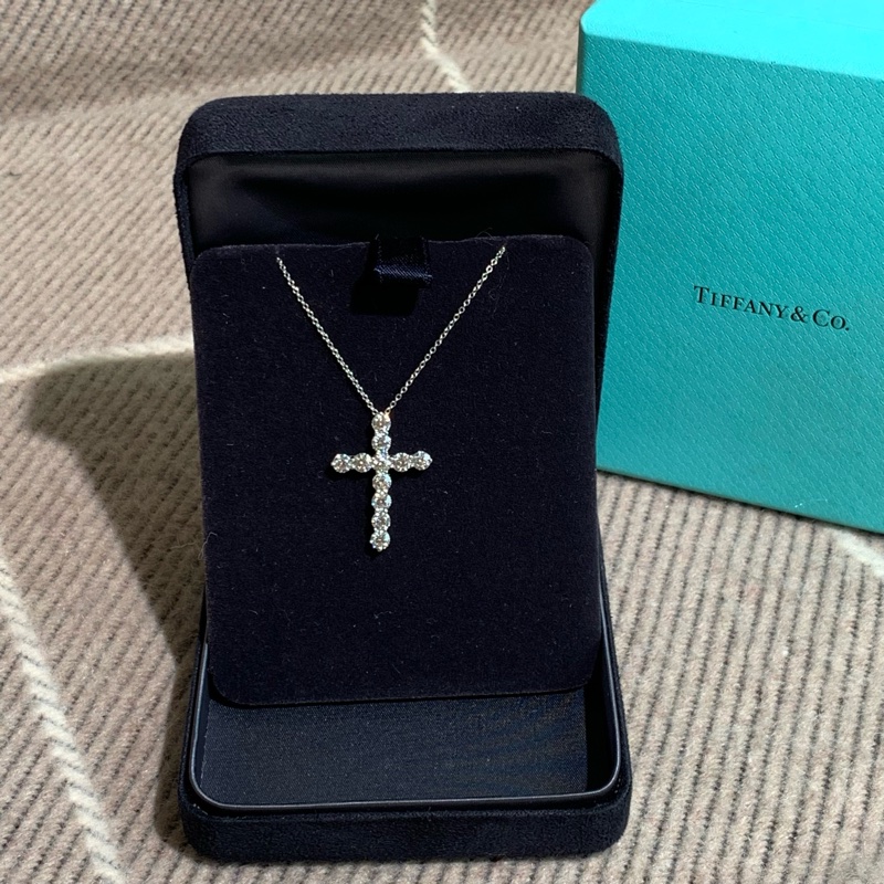 Tiffany十字架大號白金滿鑽項鍊-2