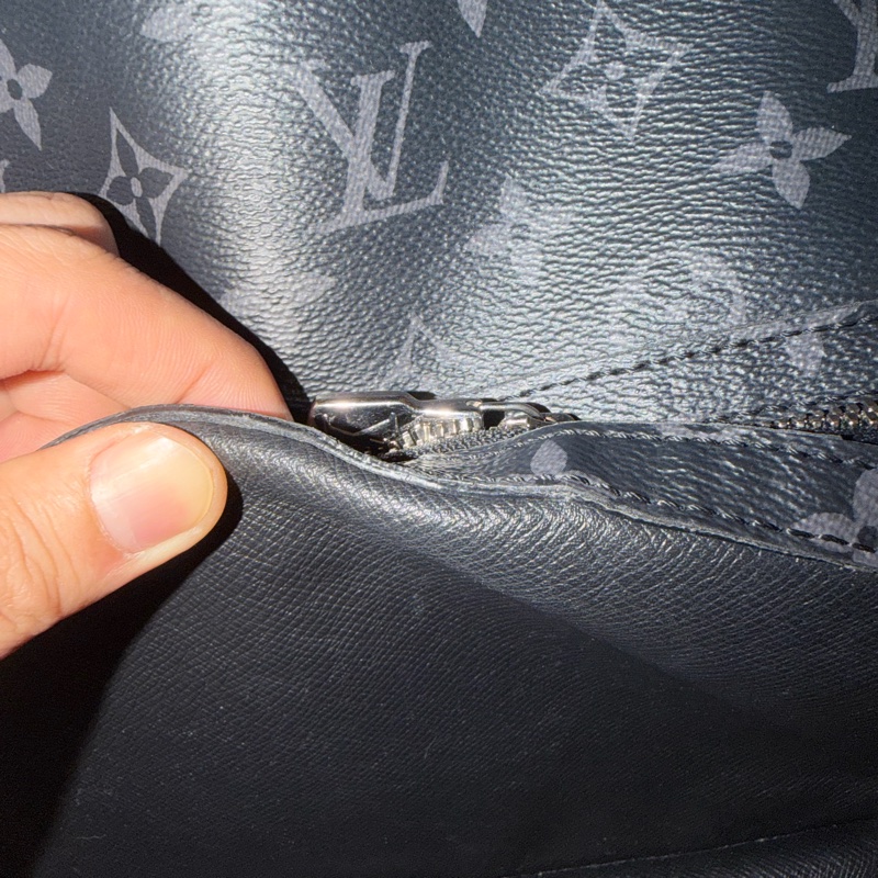 Louis Vuitton Discovery 後背包 黑色 M31033-12