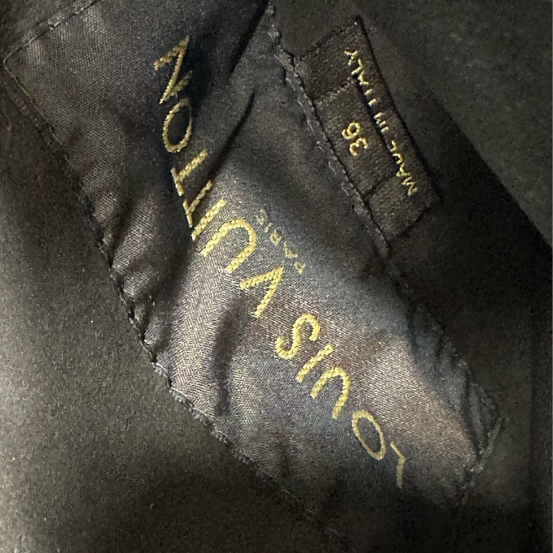 LV/ Louis Vuitton路易威登羊皮毛一體兩面穿皮草連帽馬甲 36碼-5