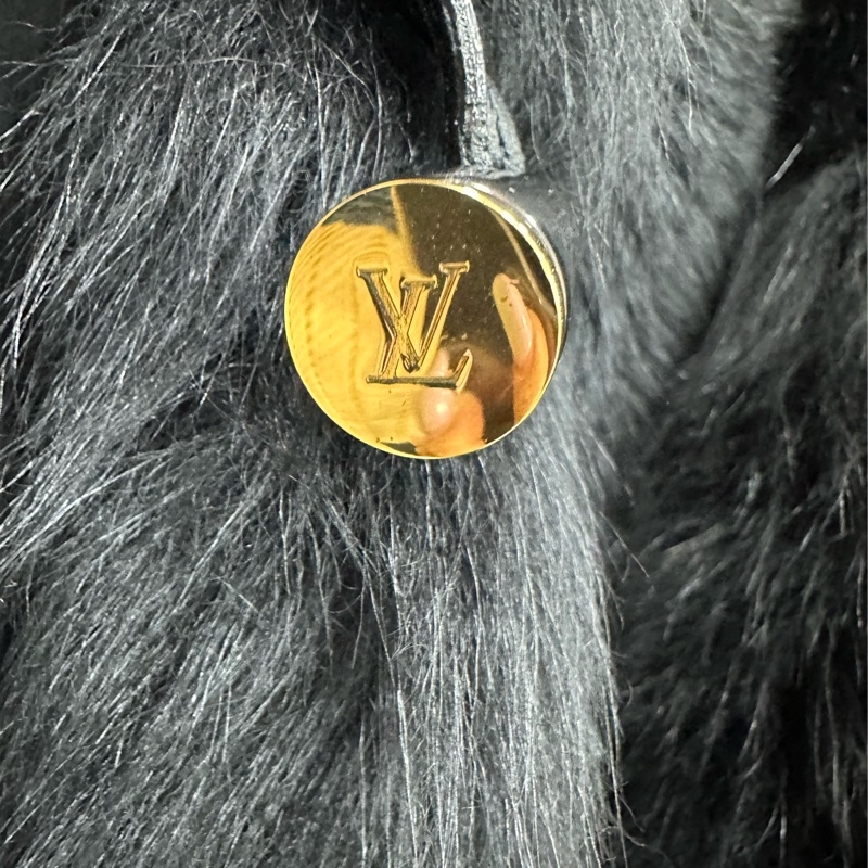 LV / Louis Vuitton路易威登羊皮毛一體兩面穿皮草連帽馬甲 36碼-4