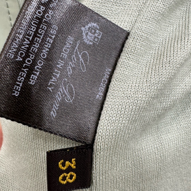 loro piana 連帽外套，非常舒適 38碼-4