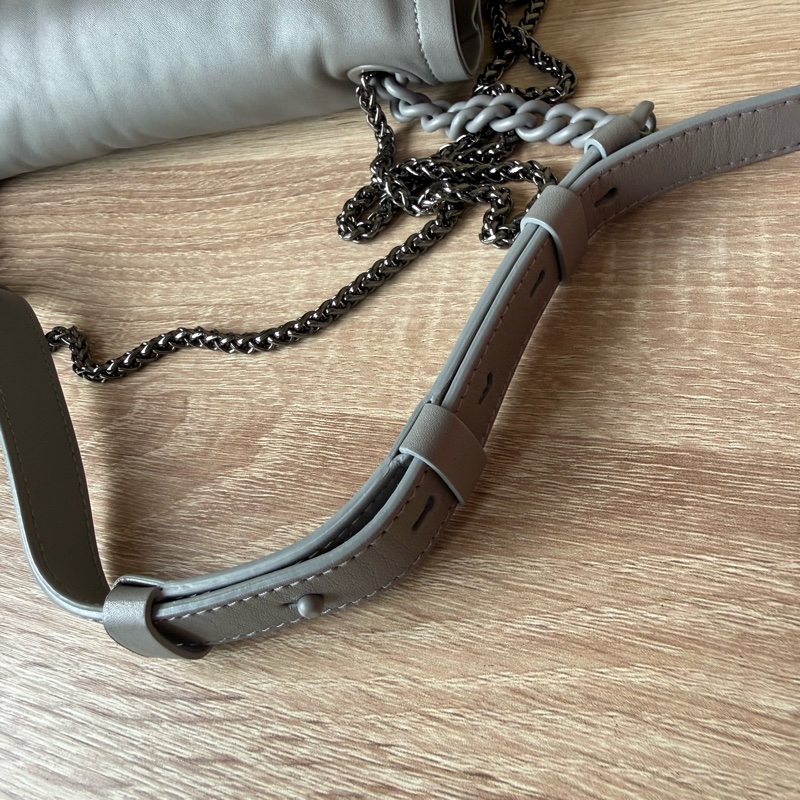 Salvatore Ferragamo 的 Viva Bow 單肩包（枕頭包)-19