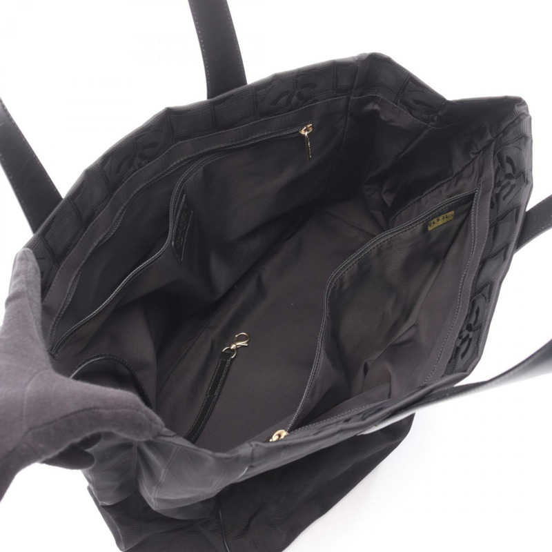 香奈兒新款旅行系列 MM 手提包，皮革尼龍帆布材質，女士黑色-2