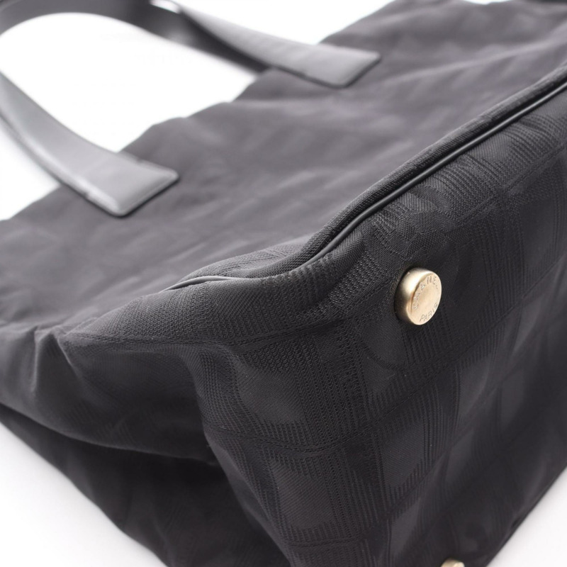 香奈兒新款旅行系列 MM 手提包，皮革尼龍帆布材質，女士黑色-8