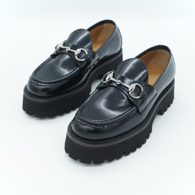 專櫃38,000（全新♥️閒置品）Gucci 古馳 Horsebit 黑色牛皮 銀色馬銜扣 鋸齒厚底樂福鞋 EU35-9