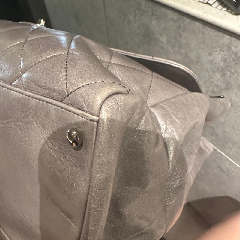 Chanel 壓克力衣架包 大象灰油臘牛皮 大號 ｜在台現貨秒發-9