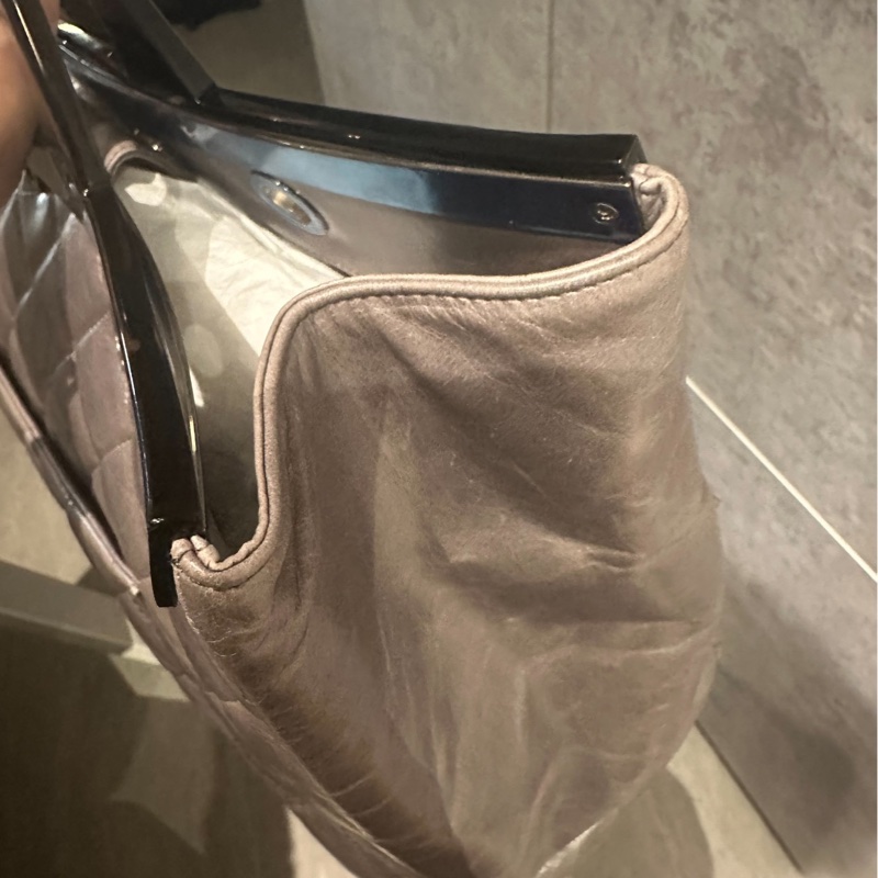 Chanel 壓克力衣架包 大象灰油臘牛皮 大號 ｜在台現貨秒發-11