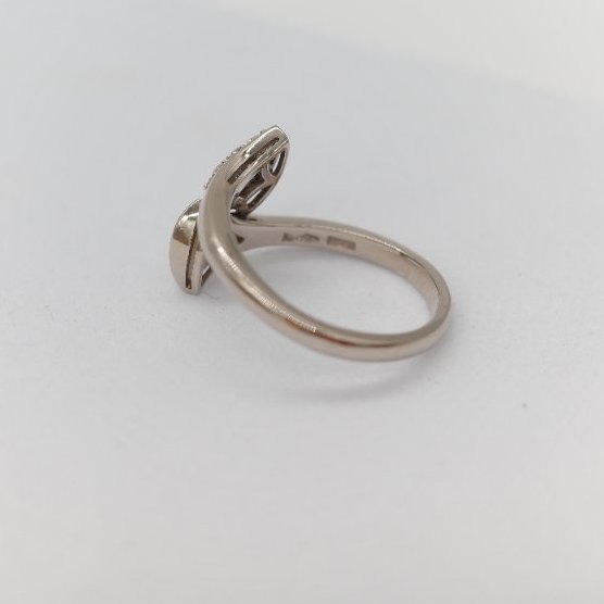 Bvlgari 寶格麗 Divas' Dream 白色珍珠母貝 鑲嵌鑽石 扇形戒指-3