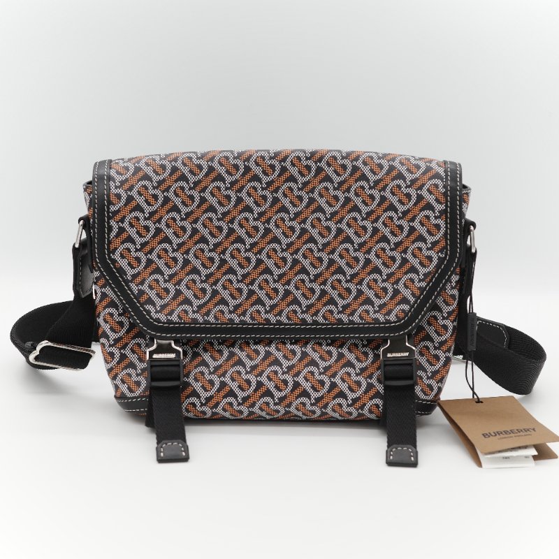 Burberry 巴寶莉 TB Print 經典印花 帆布 小牛皮 斜背 郵差包-1