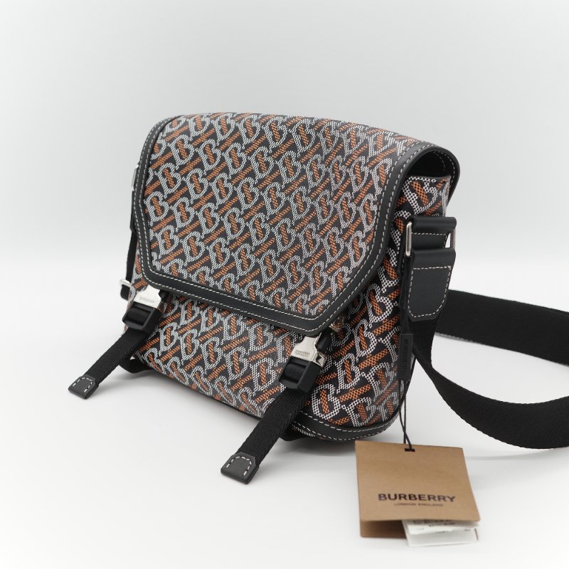 Burberry 巴寶莉 TB Print 經典印花 帆布 小牛皮 斜背 郵差包-2