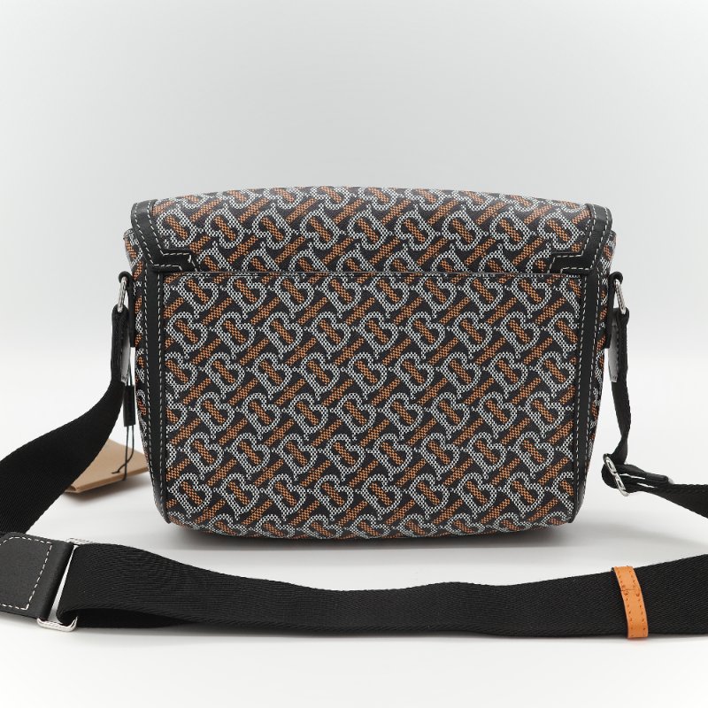 Burberry 巴寶莉 TB Print 經典印花 帆布 小牛皮 斜背 郵差包-4