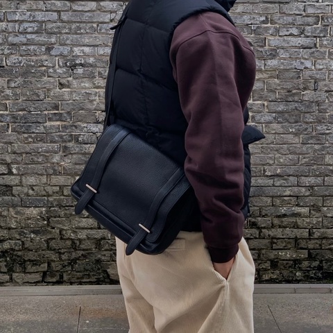 Hermes 愛馬仕 Steve27 小號 大象灰銀扣拼內里藍色 斜挎郵差包 TC皮 約27*22*7.5 T刻