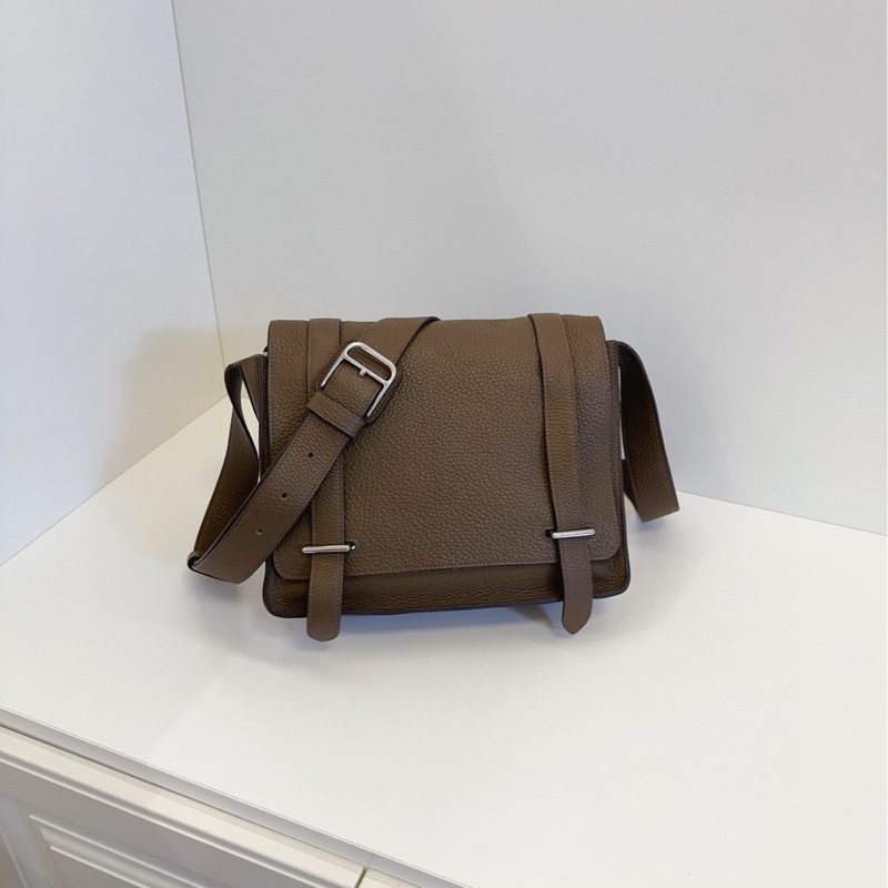 Hermes 愛馬仕 Steve27 小號 大象灰銀扣拼內里藍色 斜挎郵差包 TC皮 約27*22*7.5 T刻-1