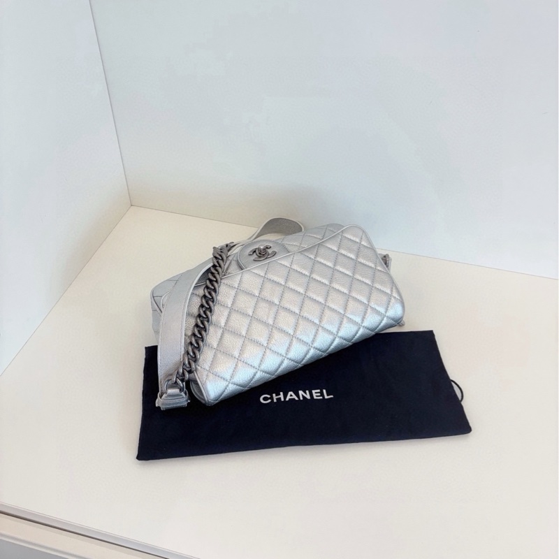 Chanel香奈 easy flag CF郵差法棍包 太空銀 荔枝牛皮小機場 約26*15*8-4