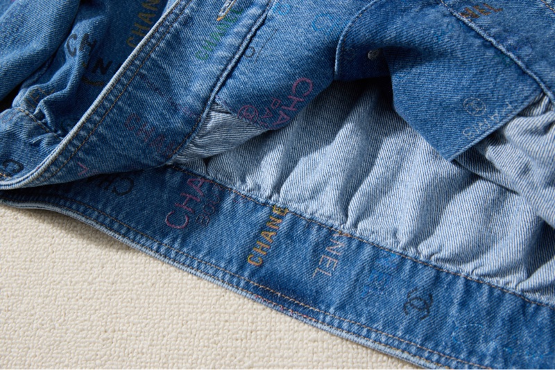 Chanel 2022年款滿Logo牛仔外套-9