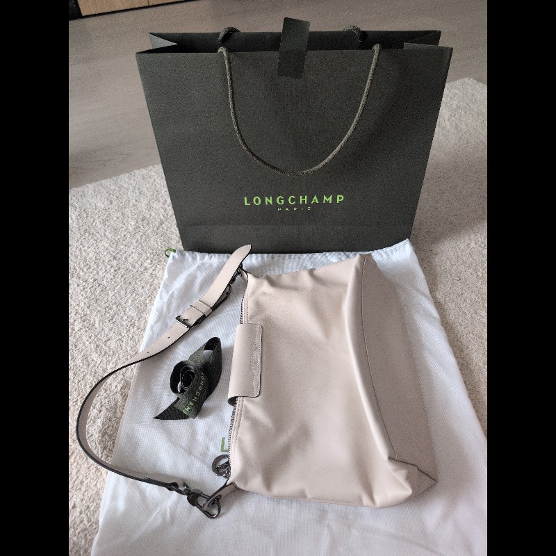 🌿 Longchamp 經典皮革肩背包hobo包（可調節背帶）-15