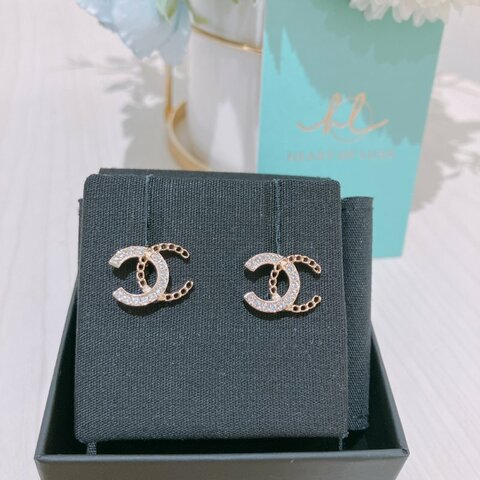 TK1996	香奈兒 經典 雙C 水晶拼褸空 耳環Chanel CC Crystal With Vault Earrings