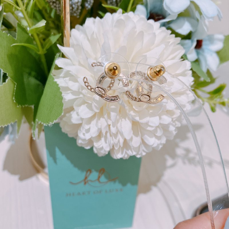 TK1996	香奈兒 經典 雙C 水晶拼褸空 耳環Chanel CC Crystal With Vault Earrings-2