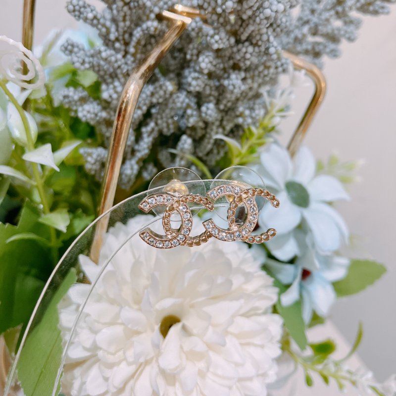 TK1996	香奈兒 經典 雙C 水晶拼褸空 耳環Chanel CC Crystal With Vault Earrings-3