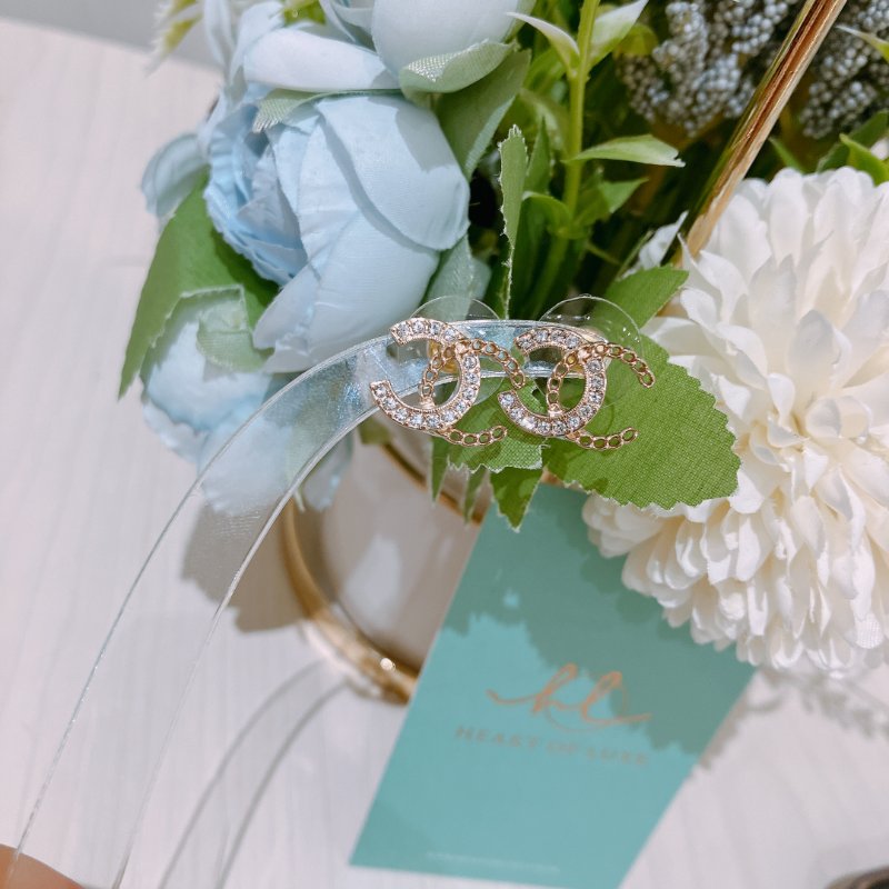 TK1996	香奈兒 經典 雙C 水晶拼褸空 耳環Chanel CC Crystal With Vault Earrings-4