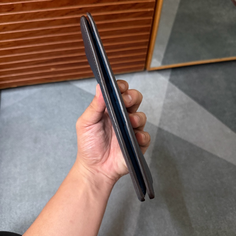 Lv牛皮防刮對開長夾-6