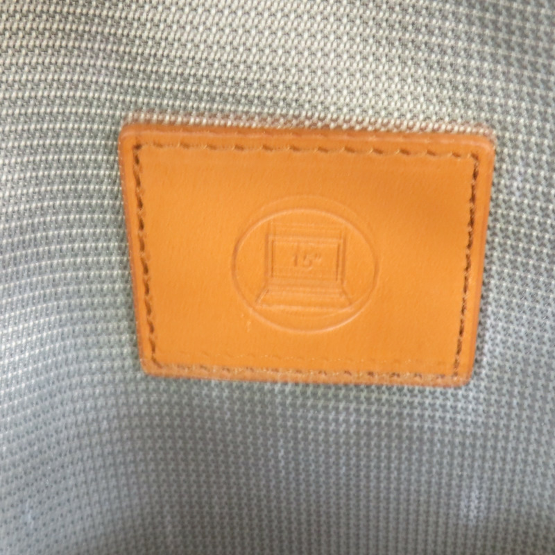 白色帆布 Visetos系列 Stark Bebe Boo 後背包【MCM】 MMK 4SVE38 WT001-7