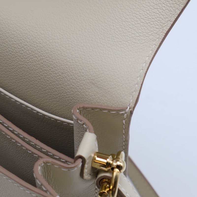 HERMES Roulis 23 - 冰川白金 D-11