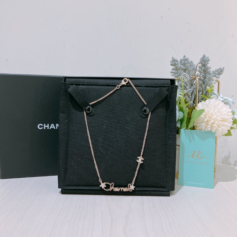 TK1997  香奈兒字母 金 水晶拼星星 頸鏈 Chanel Gold X Crystal Letters with Stars Necklace-0