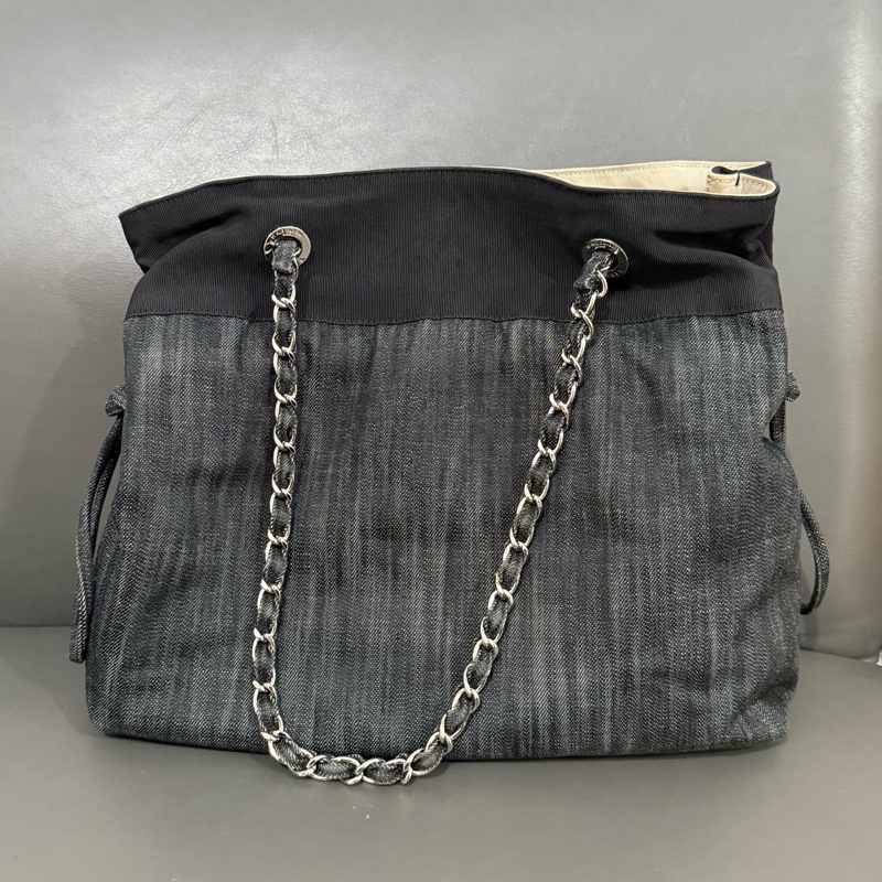 Chanel香奈兒 黑色牛仔抽繩 燒賣托特tote 13開有卡。-2