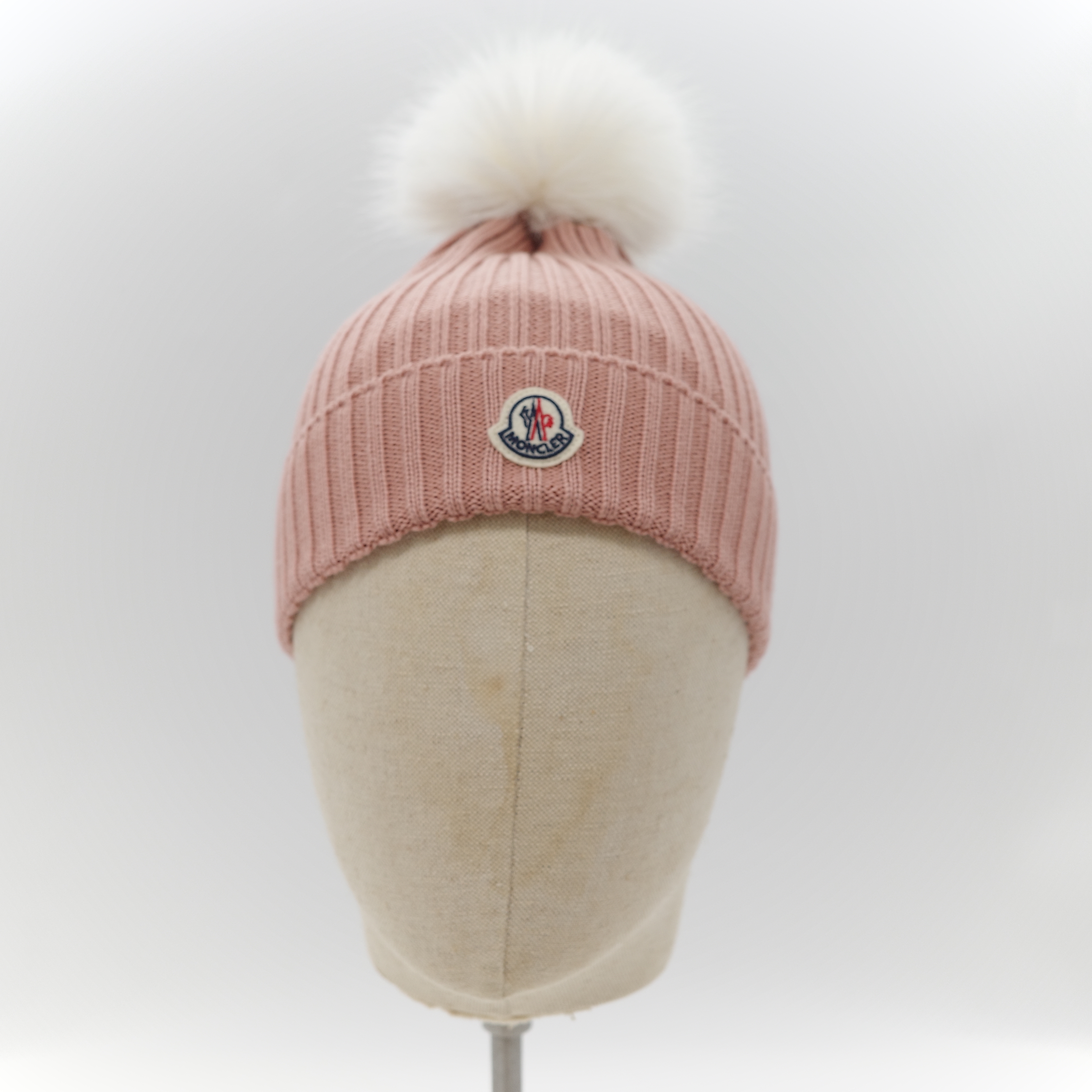 Moncler 蒙克萊 經典標誌 粉紅色 初剪羊毛標誌毛氈貼片羅紋針織毛帽-6