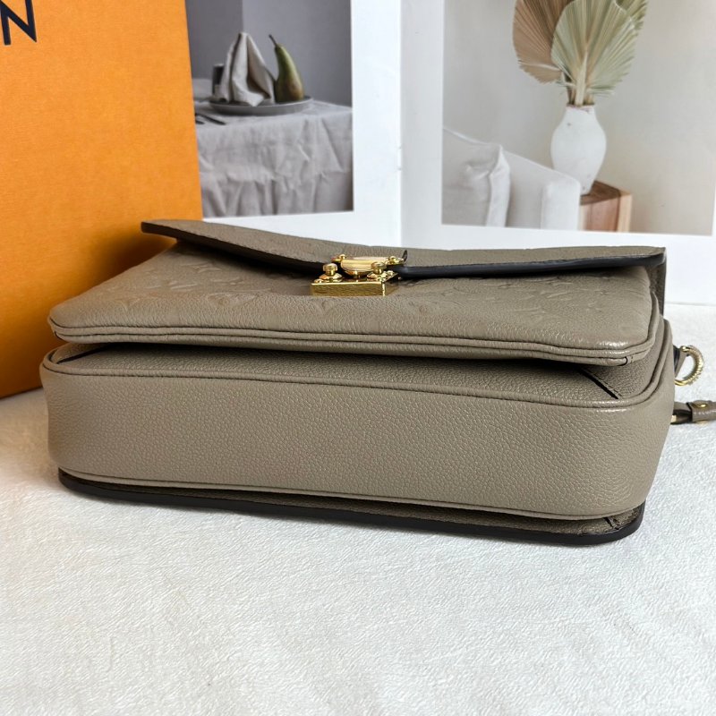 LOUIS VUITTON Pochette Metis郵差包 - 米-5