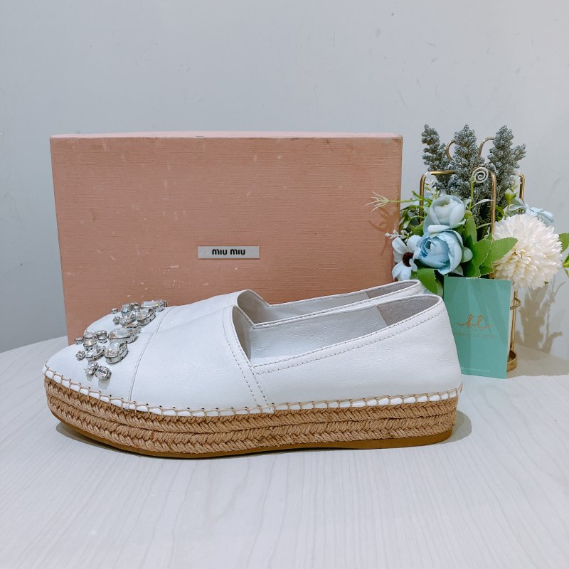 TK1998	Miu Miu White Leather Crystal Embellished Espadrille Loafers Size 41-0