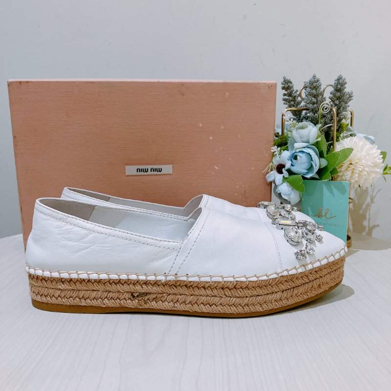 TK1998	Miu Miu White Leather Crystal Embellished Espadrille Loafers Size 41-2