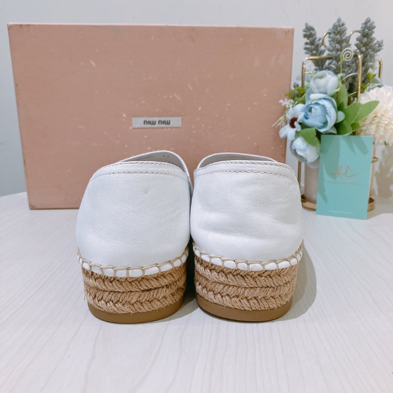 TK1998	Miu Miu White Leather Crystal Embellished Espadrille Loafers Size 41-9