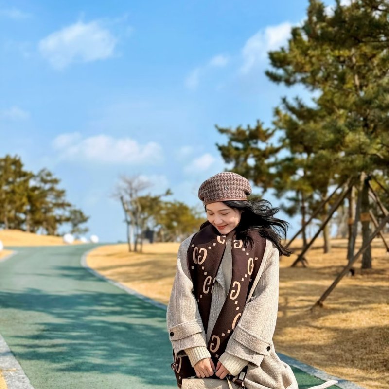 LOUIS VUITTON Pochette Metis郵差包 - 米-1