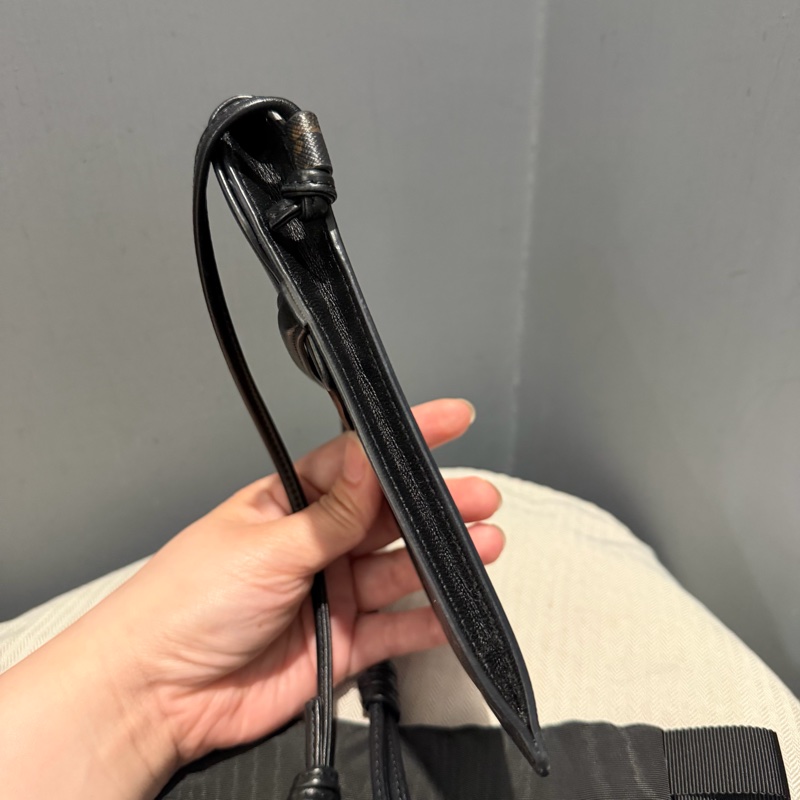 CELINE 老花 翻蓋 手機包 斜背包 黑-6