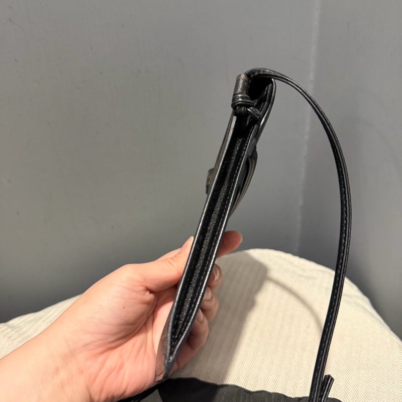 CELINE 老花 翻蓋 手機包 斜背包 黑-7