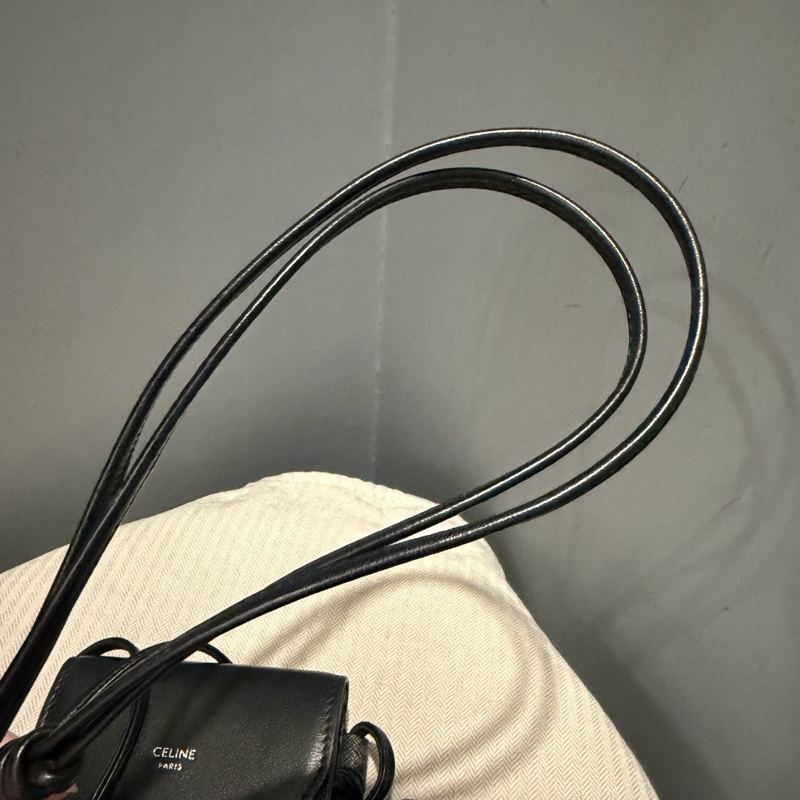 CELINE 老花 翻蓋 手機包 斜背包 黑-29