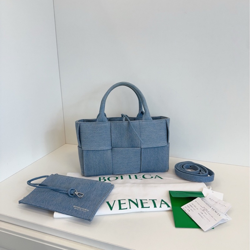 【閒置新🆕 】BV arco tote 單寧 丹寧 水洗牛仔 淺藍色 6格 cassette 編織 子母 托特包-1