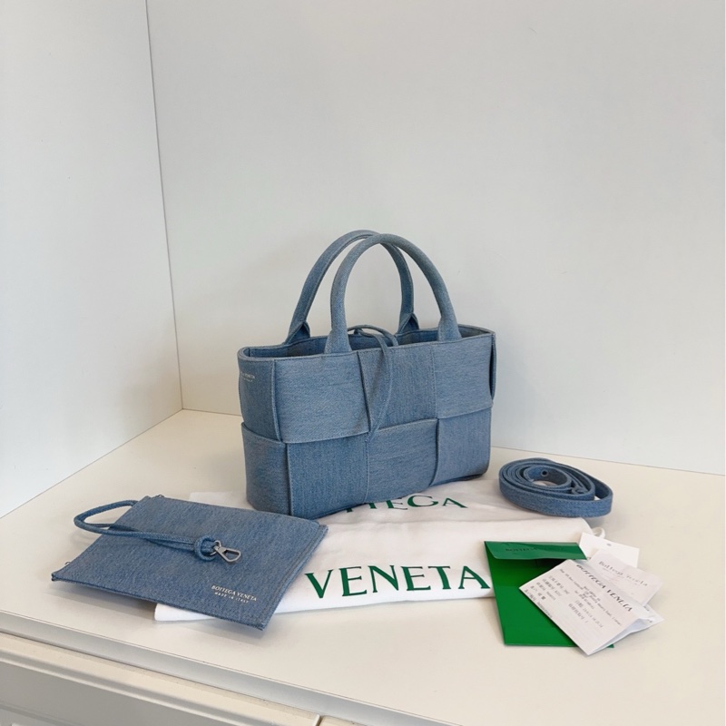 【閒置新🆕 】BV arco tote 單寧 丹寧 水洗牛仔 淺藍色 6格 cassette 編織 子母 托特包-2