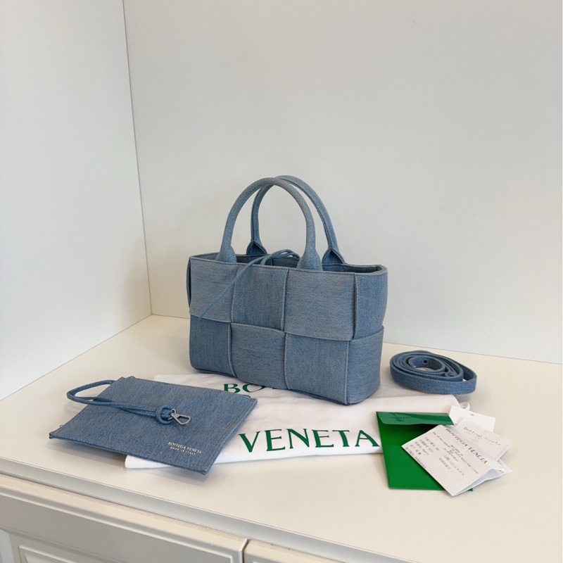 【閒置新🆕 】BV arco tote 單寧 丹寧 水洗牛仔 淺藍色 6格 cassette 編織 子母 托特包-3