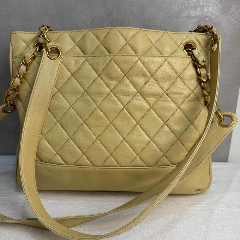 Chanel Matelasse 32菱格紋托特包-4