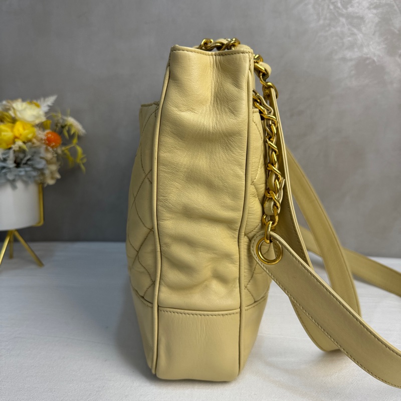 Chanel Matelasse 32菱格紋托特包-6