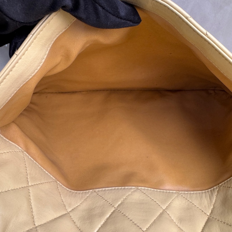 Chanel Matelasse 32菱格紋托特包-15